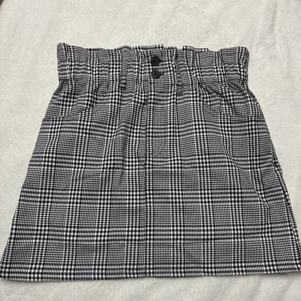 Jolt Women’s Black and White Plaid Mini Skirt Size Small